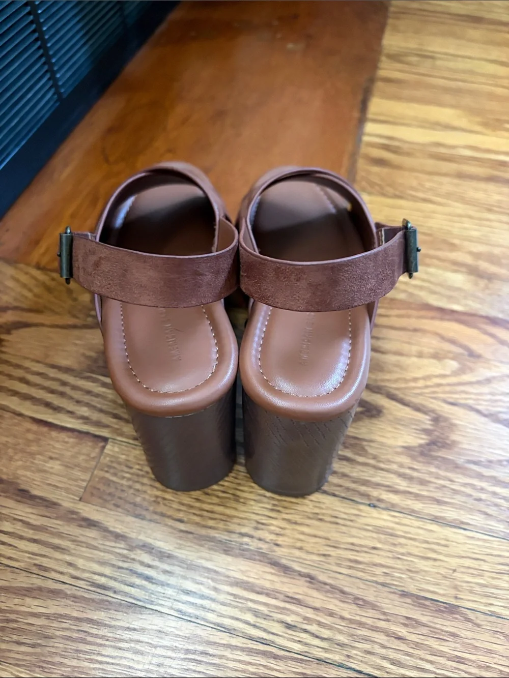Women’s Brown Faux Suede Crisscross Slingback Sandals
